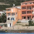 Komarna, Villa Dorida
