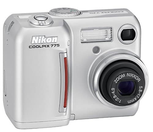 Nikon Coolpix 775
