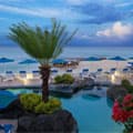St. James, Crystal Cove Hotel